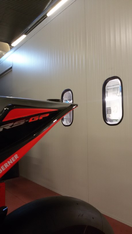 Compartimentazione reparto modelleria moto ottimizzazione sistemi aspirazione ricambi aria